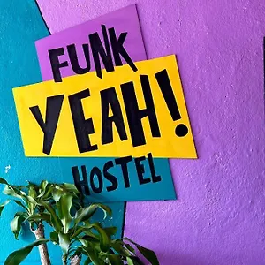 Hostal Funk Yeah